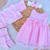 Robe Dentelle Bébé Fille : Élégance et Charme avec Accessoires Offerts
